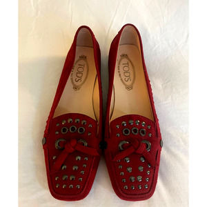 TOD'S Raspberry Red Studded Suede NWOT Driving Loafers. Size 8.5/ fit like 7.5